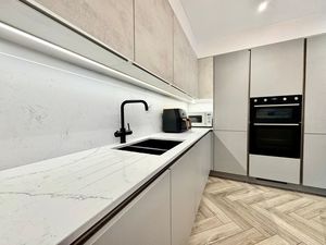 Photo 16- click for photo gallery